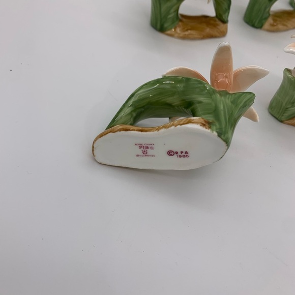 Set Of 7 1986 Vintage Pia Tiger Lilies Peach Bone China Napkin Ring Holders - Picture 4 of 8